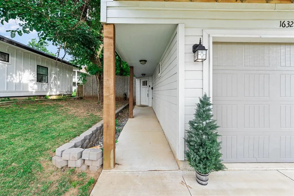 Photo 7 — 1632 NW 11th Street, Oklahoma City, OK 73106