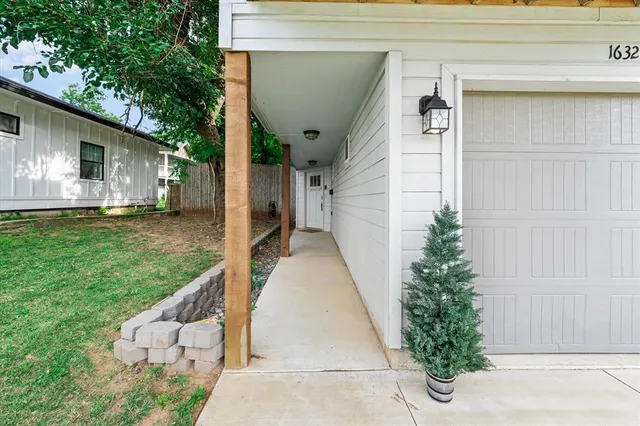 Photo 7 — 1632 NW 11th Street, Oklahoma City, OK 73106