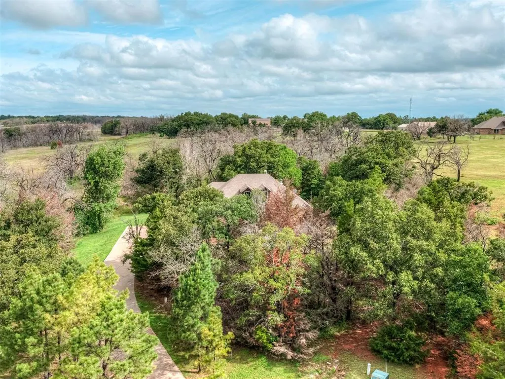 Photo 47 — 22422 Flying Hawk Trail, Luther, OK 73054