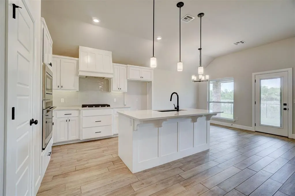 Photo 9 — 19804 Canning Court, Edmond, OK 73012