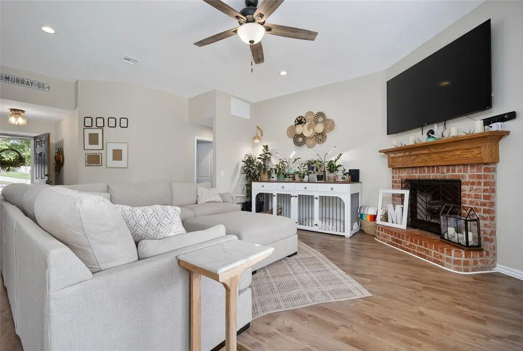 Photo 7 — 2024 Lakeside Drive, Midwest City, OK 73130