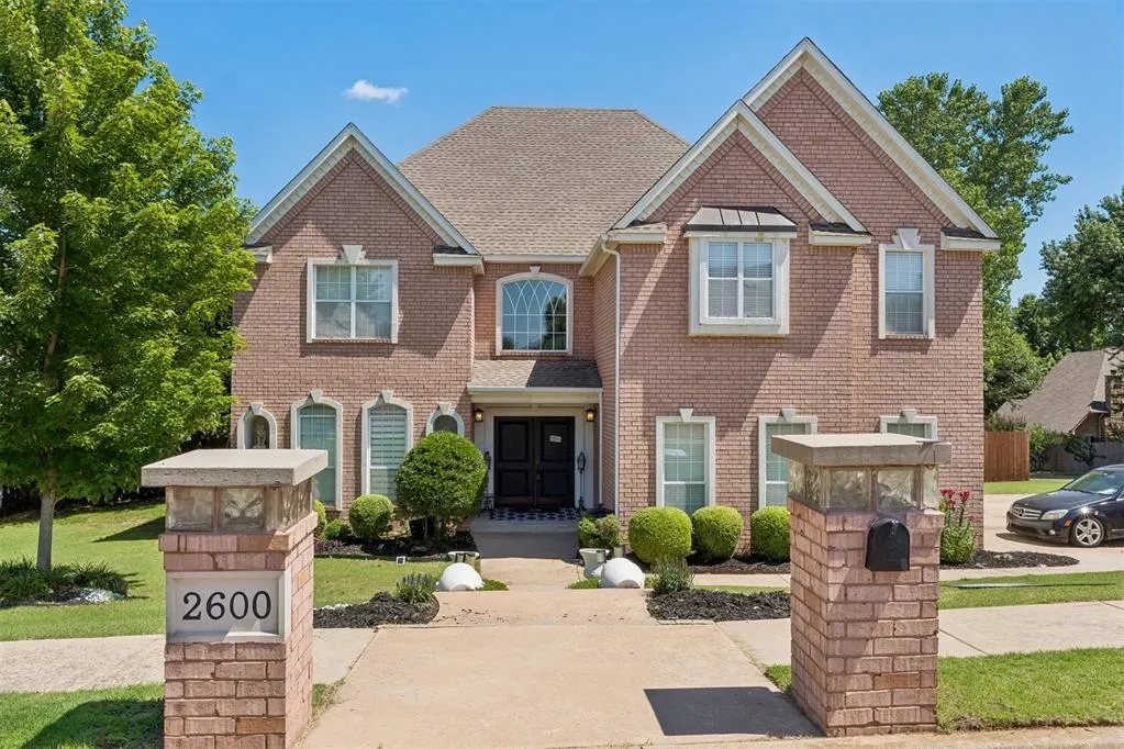 Front exterior — 2600 Grand National Drive, Edmond, OK 73034
