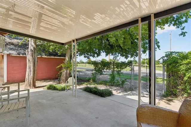 Photo 4 — 829 E Frank Street, Norman, OK 73071