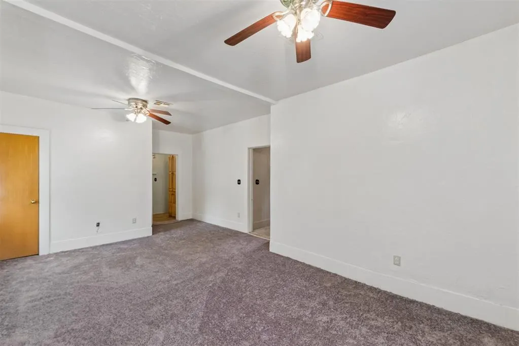 Photo 8 — 829 E Frank Street, Norman, OK 73071