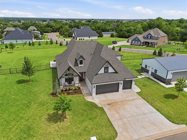 Photo 4 — 14170 Fox Lair Lane, Edmond, OK 73025