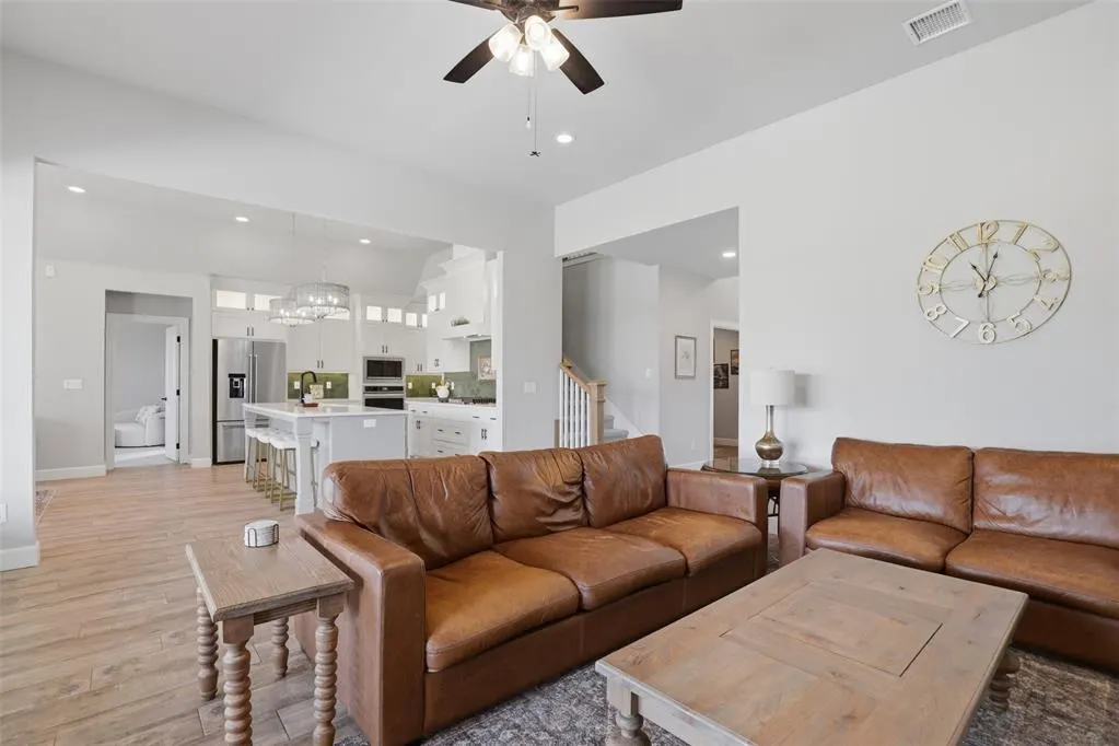 Photo 9 — 14170 Fox Lair Lane, Edmond, OK 73025