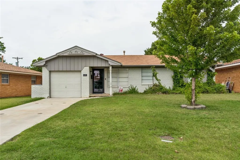 Front exterior — 631 SW 3rd Street, Moore, OK 73160