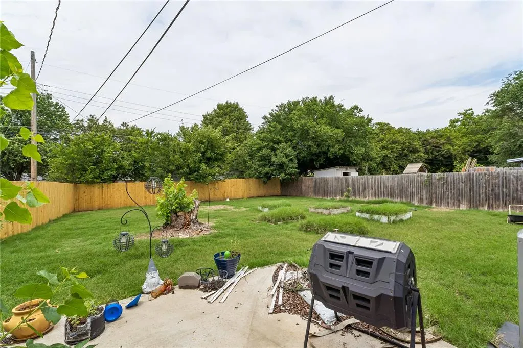 Photo 29 — 631 SW 3rd Street, Moore, OK 73160