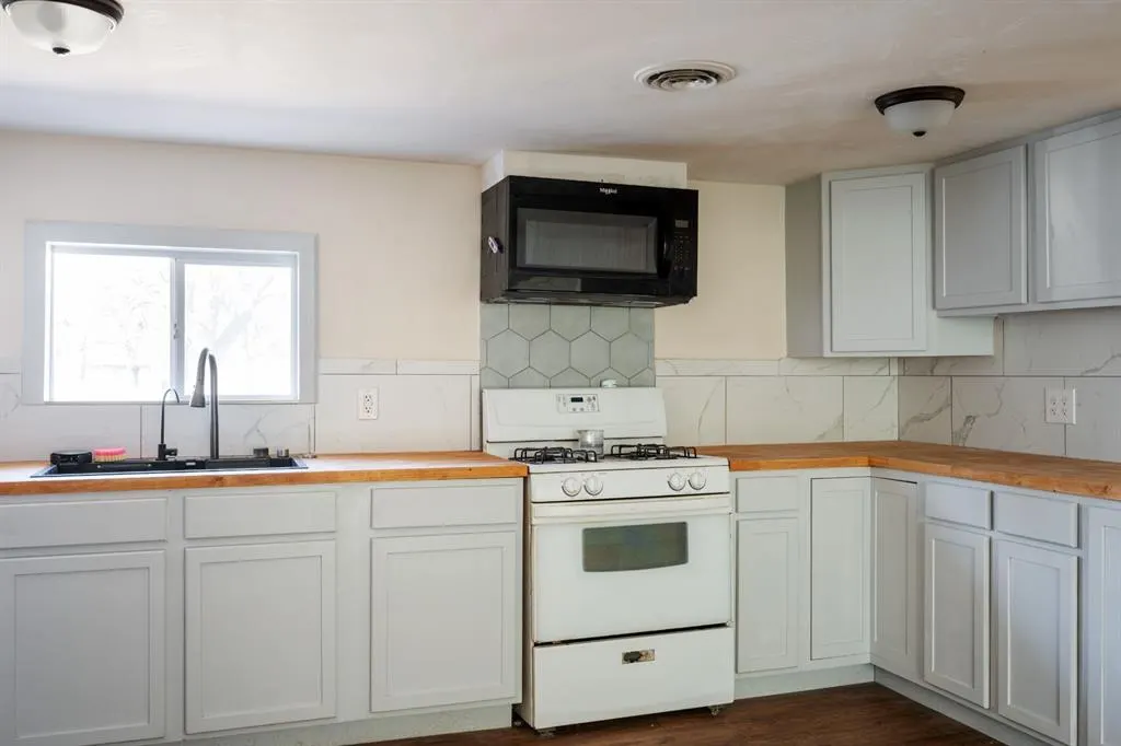 Photo 11 — 520 S Friendly Road, Oklahoma City, OK 73130