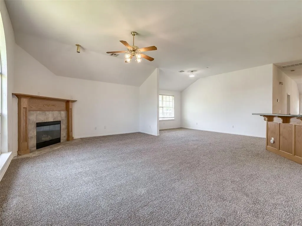 Photo 5 — 1600 Hazelwood Drive, Norman, OK 73071