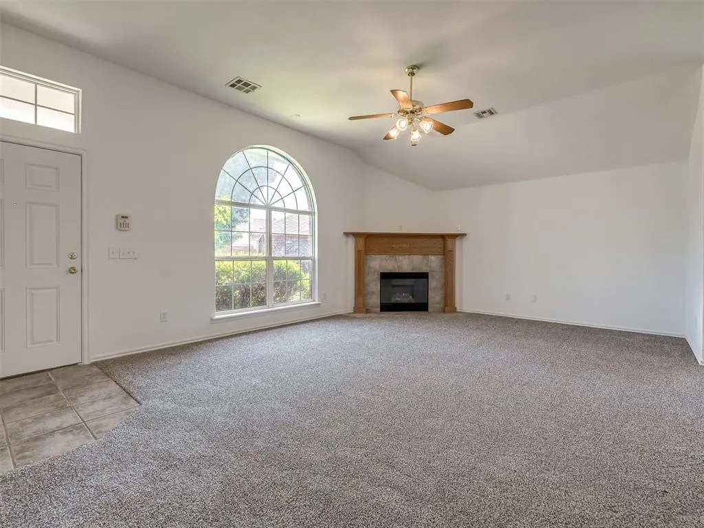 Photo 8 — 1600 Hazelwood Drive, Norman, OK 73071