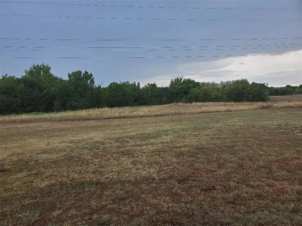 Photo 10 — 210 E Date Street, Okemah, OK 74859