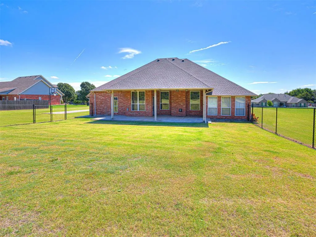 Photo 43 — 1113 Cedar Crossing, Choctaw, OK 73020