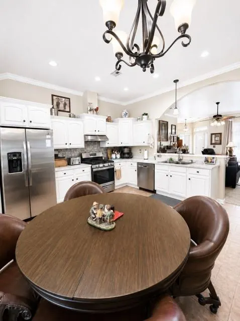 Photo 9 — 8213 Woodbend Drive, Oklahoma City, OK 73135