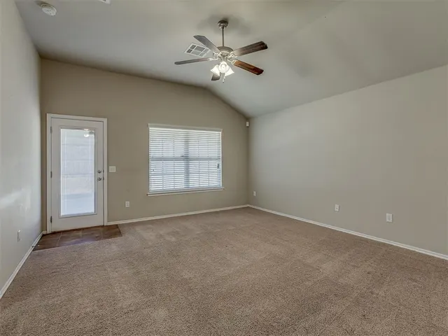 Photo 6 — 3624 Green Apple Place, Moore, OK 73160