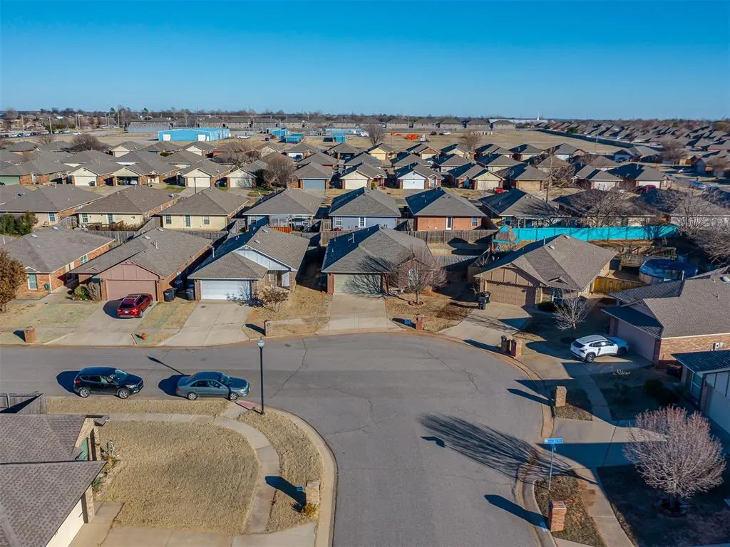 Photo 39 — 3624 Green Apple Place, Moore, OK 73160