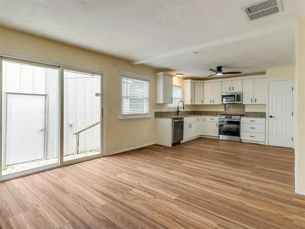 Photo 13 — 1151 NW 92nd Street, Oklahoma City, OK 73114