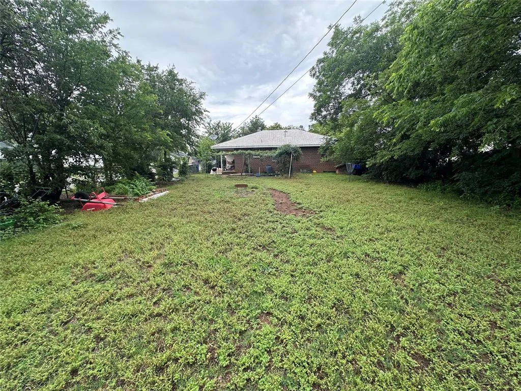 Photo 14 — 430 W Main Street, Edmond, OK 73003