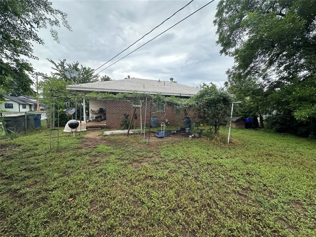 Photo 15 — 430 W Main Street, Edmond, OK 73003