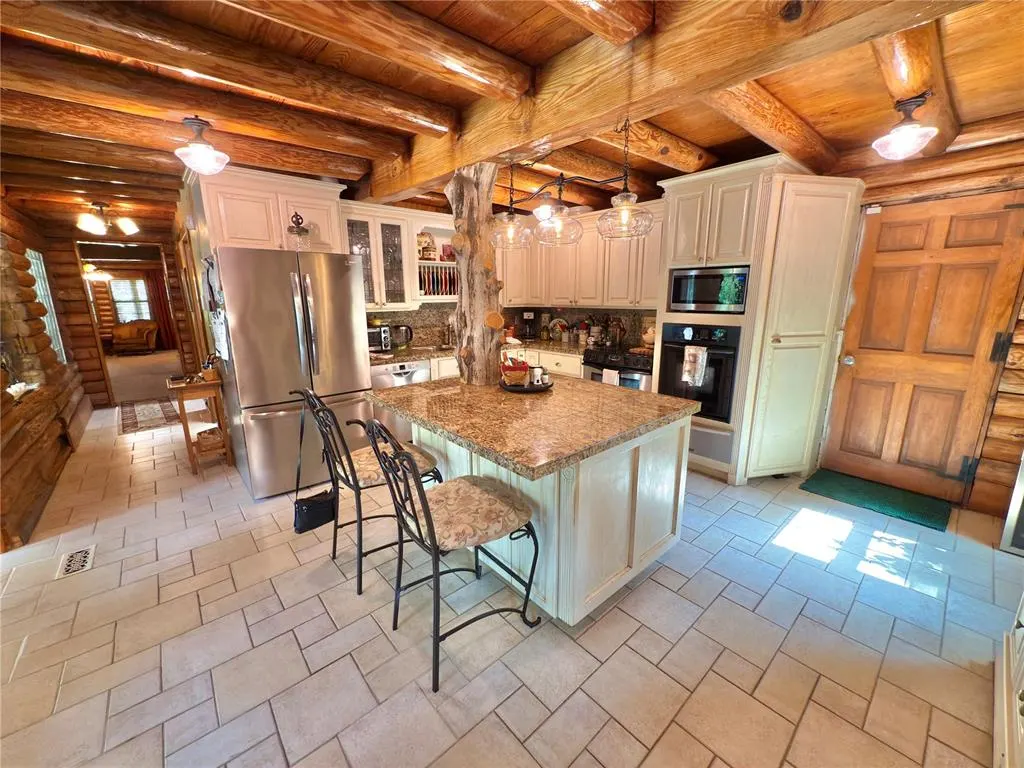 Photo 3 — 10813 S Peggy Lou Drive, Oklahoma City, OK 73165