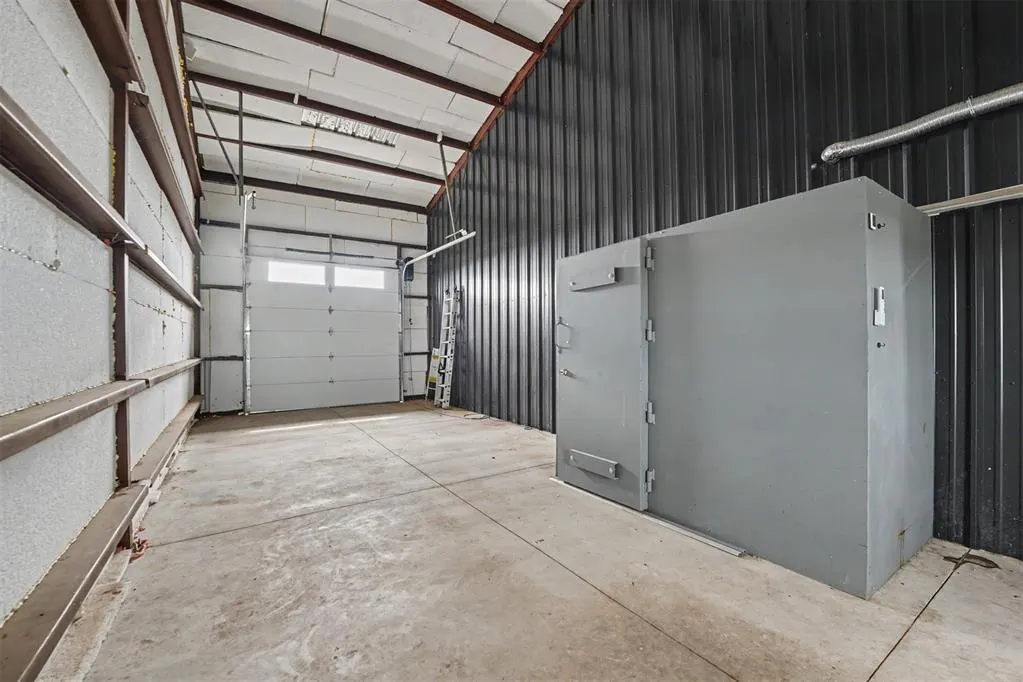Photo 19 — 16349 S County Road 197, Olustee, OK 73560