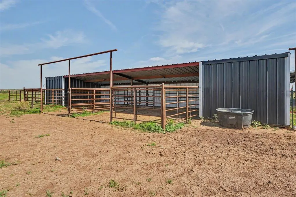 Photo 22 — 16349 S County Road 197, Olustee, OK 73560