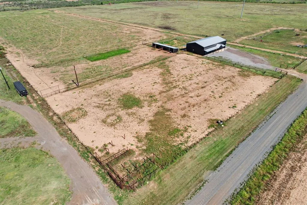 Photo 24 — 16349 S County Road 197, Olustee, OK 73560