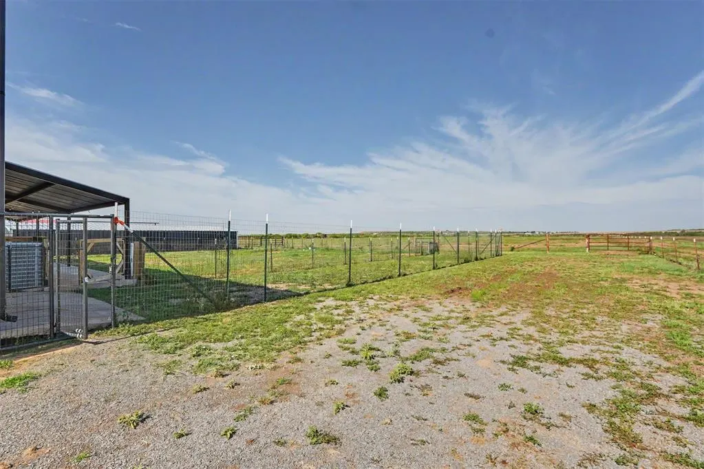 Photo 26 — 16349 S County Road 197, Olustee, OK 73560