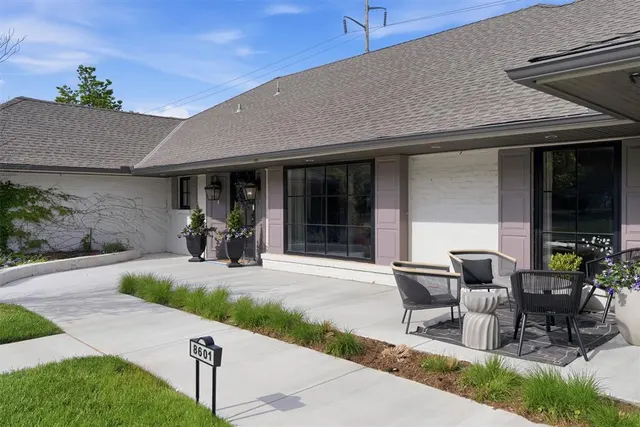 Photo 2 — 8601 Lakehurst Drive, Oklahoma City, OK 73120