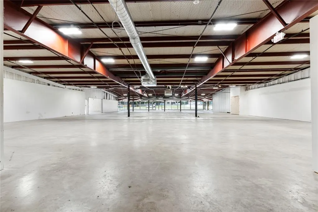 Photo 12 — 1511 W Broadway Street, Ardmore, OK 73401