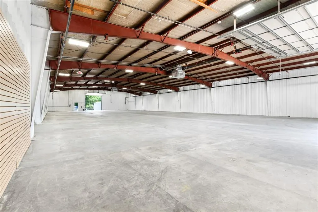 Photo 14 — 1511 W Broadway Street, Ardmore, OK 73401
