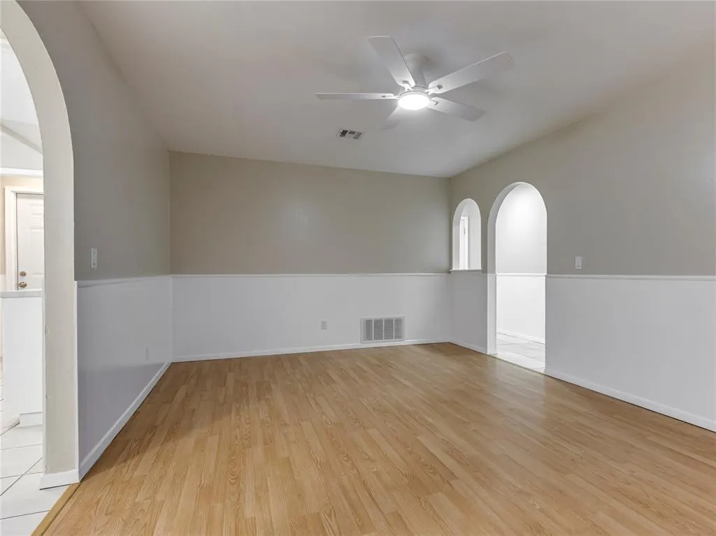 Photo 6 — 912 Meadowgreen Drive, Midwest City, OK 73110