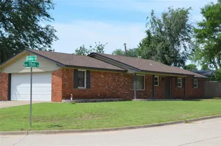 Sold home at 7616 NW 15th Street