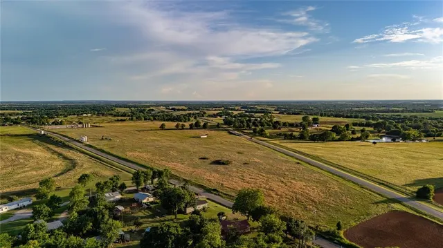 Photo 2 — 16965 Horse Avenue, Purcell, OK 73080