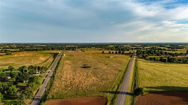Photo 3 — 16965 Horse Avenue, Purcell, OK 73080