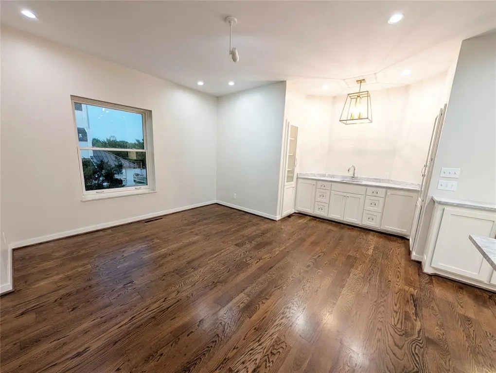 Photo 9 — 1114 Sherwood Lane B1, Oklahoma City, OK 73116