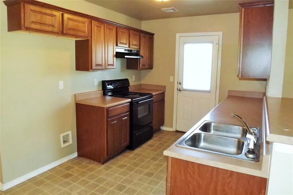 Photo 4 — 4500 SE 77th Street, Oklahoma City, OK 73135