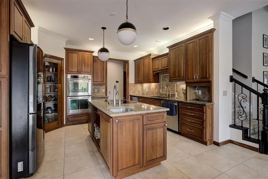 Photo 10 — 2601 Stratton Drive, Edmond, OK 73013