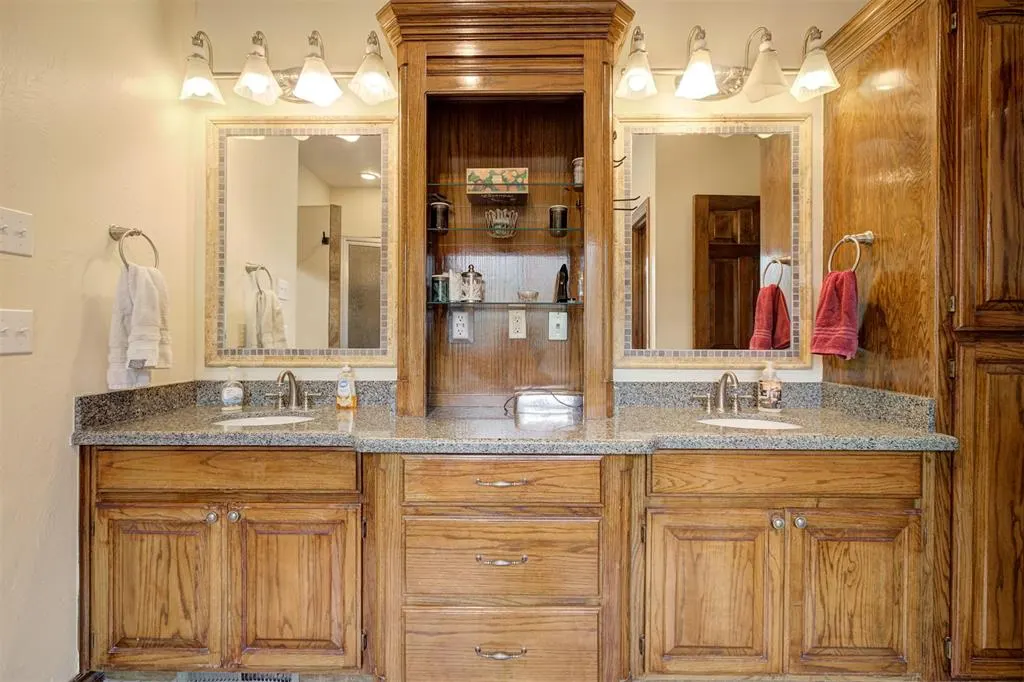 Photo 19 — 2601 Stratton Drive, Edmond, OK 73013