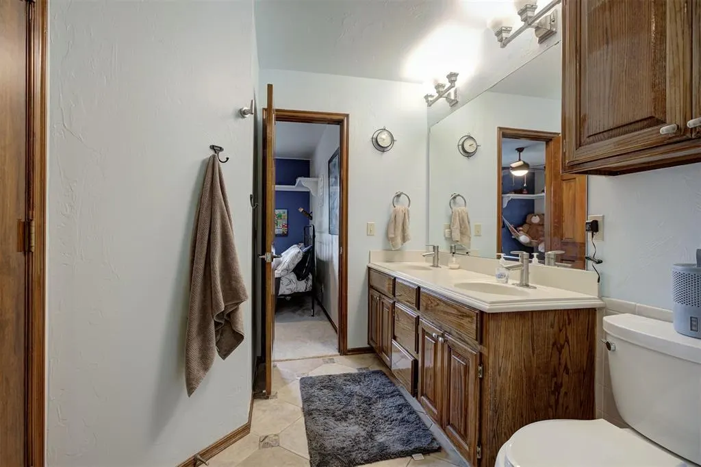 Photo 37 — 2601 Stratton Drive, Edmond, OK 73013
