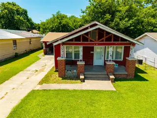 Sold home at 1021 S Ocheese Avenue