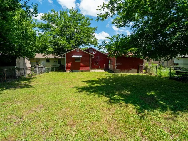 Photo 8 — 1021 S Ocheese Avenue, Wewoka, OK 74884