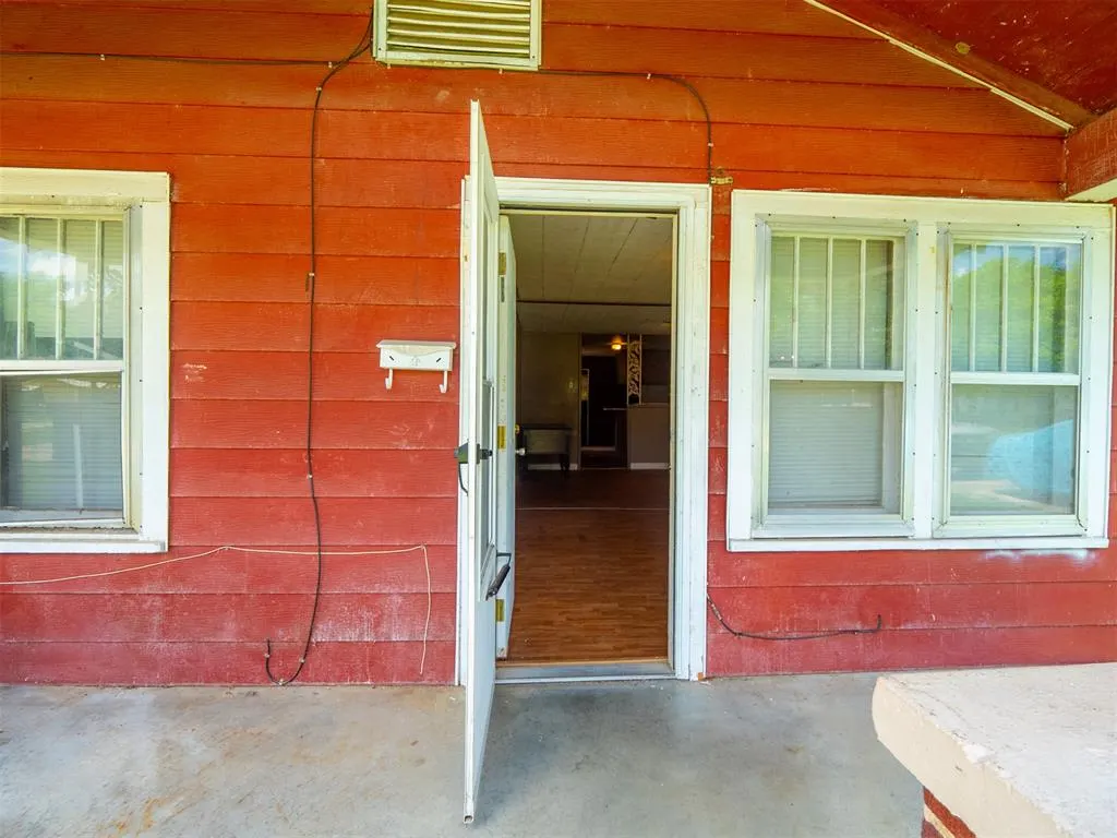Photo 10 — 1021 S Ocheese Avenue, Wewoka, OK 74884