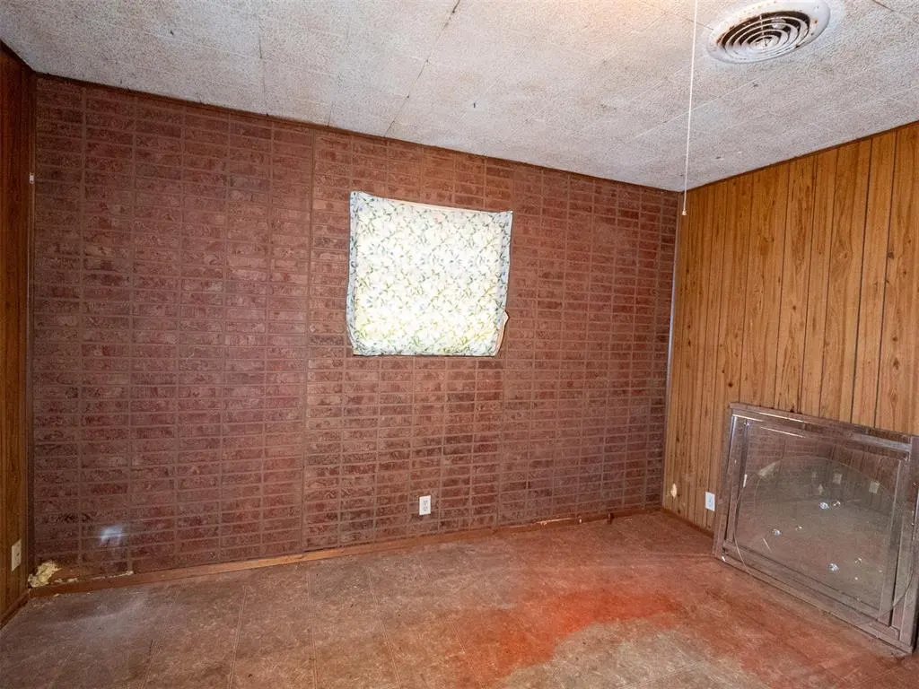 Photo 22 — 1021 S Ocheese Avenue, Wewoka, OK 74884