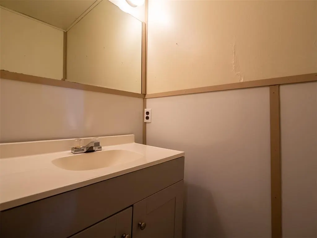 Photo 32 — 1021 S Ocheese Avenue, Wewoka, OK 74884