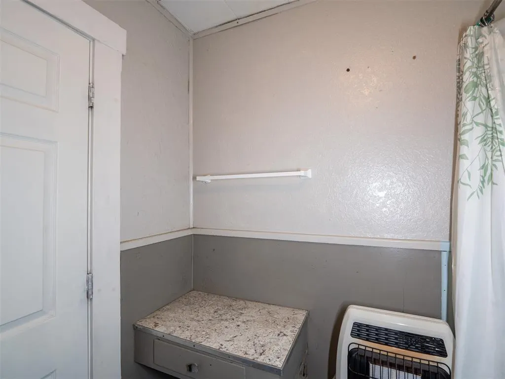 Photo 37 — 1021 S Ocheese Avenue, Wewoka, OK 74884