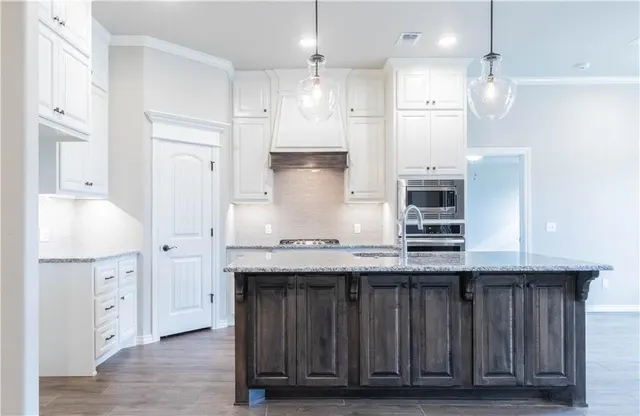 Photo 4 — 504 NW 198th Street, Edmond, OK 73012