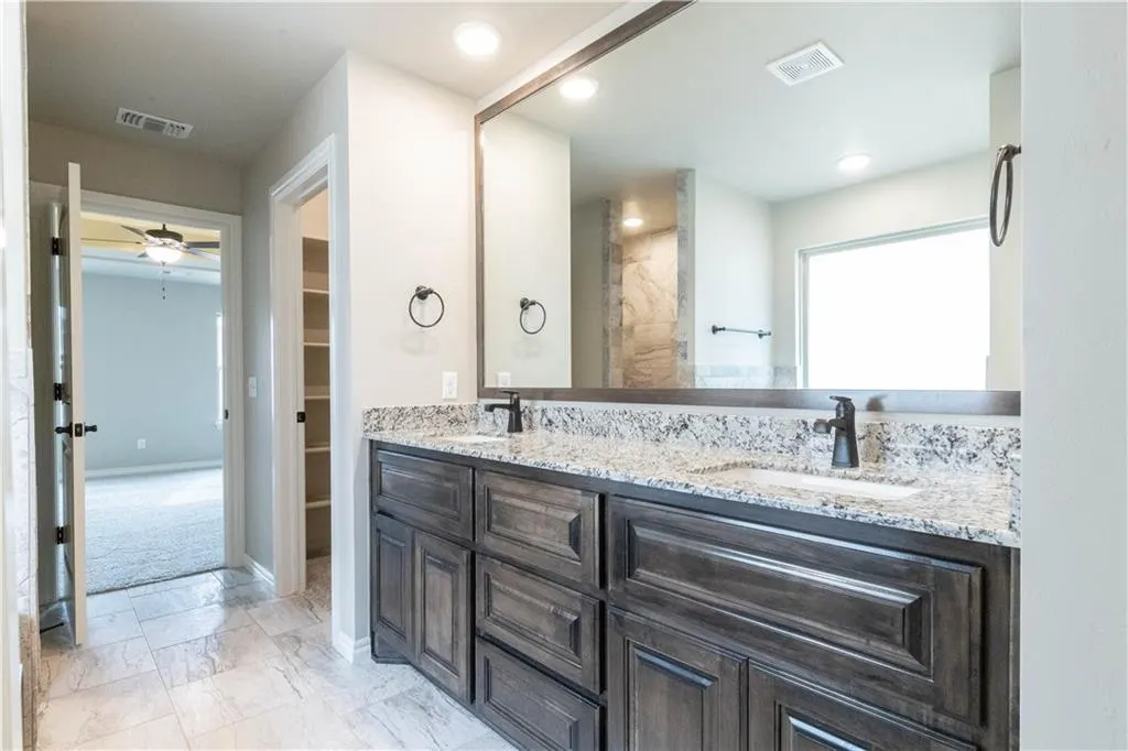 Photo 13 — 504 NW 198th Street, Edmond, OK 73012