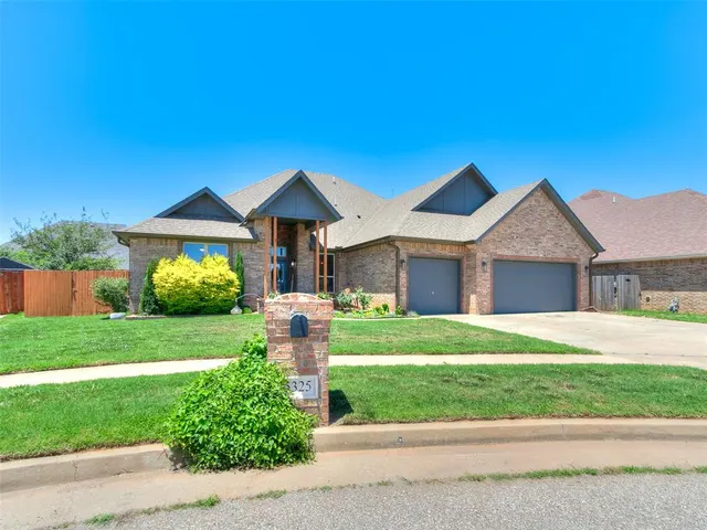 Front exterior — 5325 Shearwater Court, Oklahoma City, OK 73179