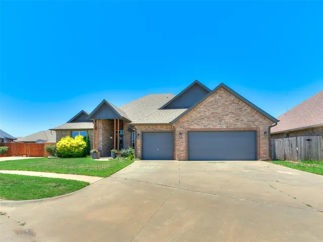 Photo 3 — 5325 Shearwater Court, Oklahoma City, OK 73179